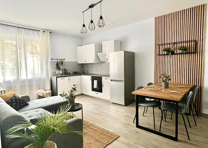 Charming Calliera 12 Apartment *